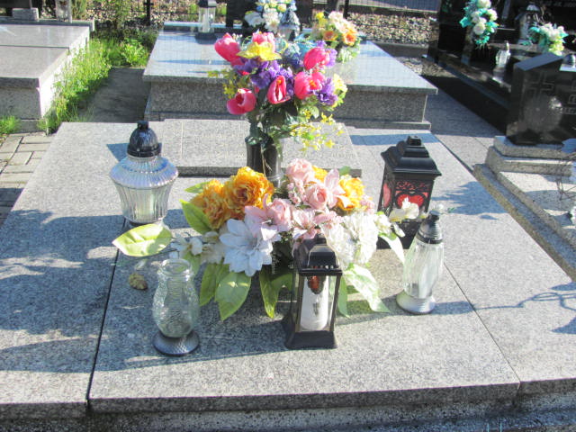 Grób Konrad Szymiczek 